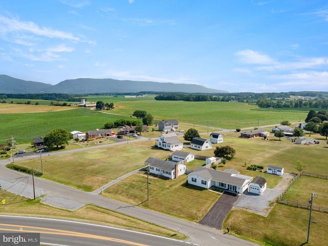 51 CHURCH RD, Edinburg, VA 22824