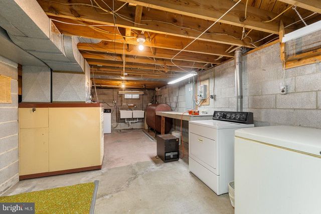 51 CHURCH RD, Edinburg, VA 22824
