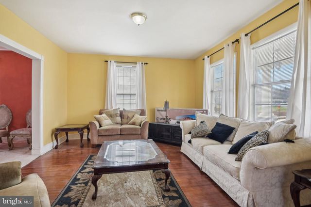 5020 MEADE ST NE, Washington, DC 20019