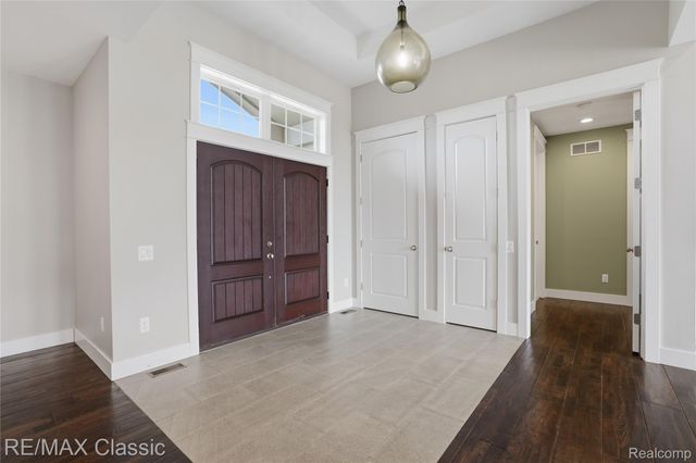 2901 Sleeth Road, Commerce Charter Township, MI 48382