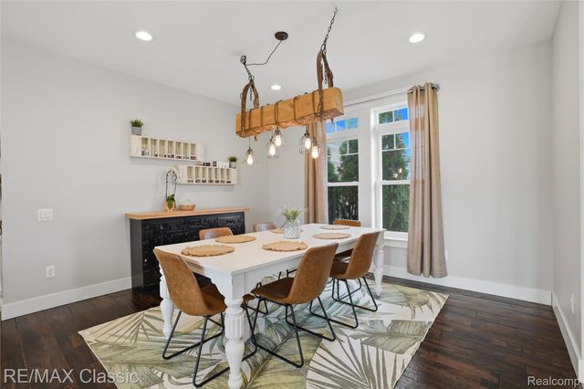 2901 Sleeth Road, Commerce Charter Township, MI 48382