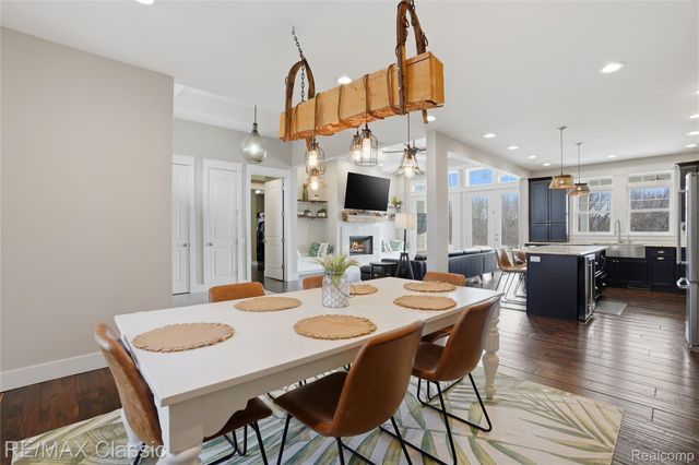 2901 Sleeth Road, Commerce Charter Township, MI 48382