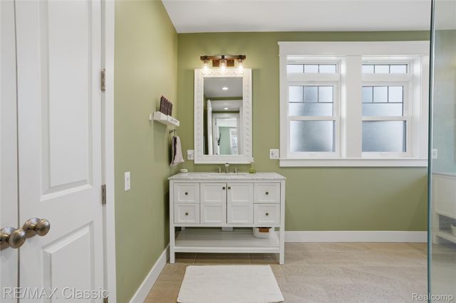 2901 Sleeth Road, Commerce Charter Township, MI 48382