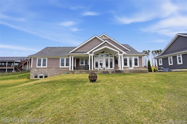 2901 Sleeth Road, Commerce Charter Township, MI 48382