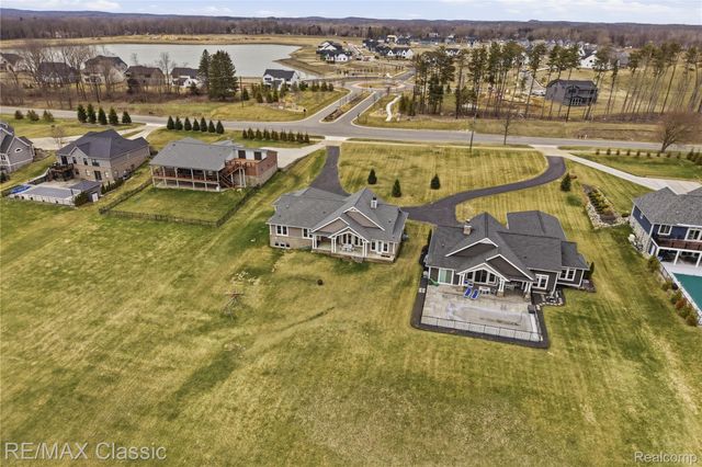 2901 Sleeth Road, Commerce Charter Township, MI 48382