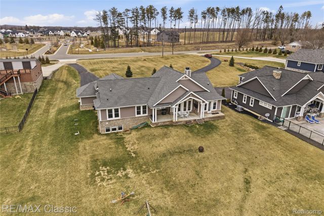 2901 Sleeth Road, Commerce Charter Township, MI 48382