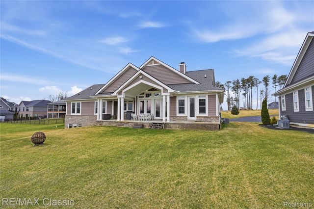 2901 Sleeth Road, Commerce Charter Township, MI 48382