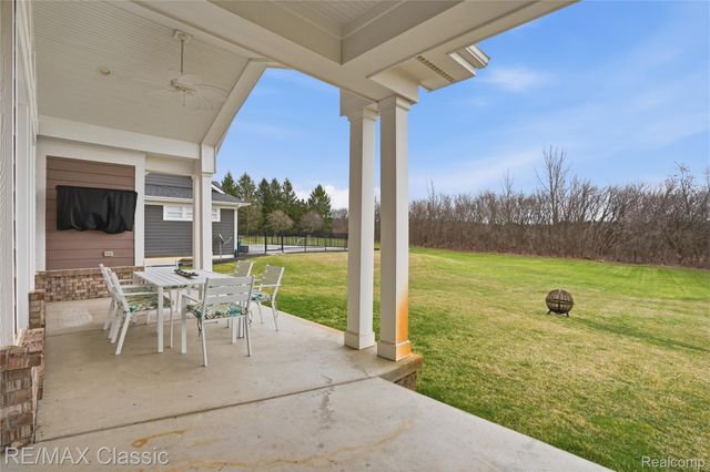 2901 Sleeth Road, Commerce Charter Township, MI 48382