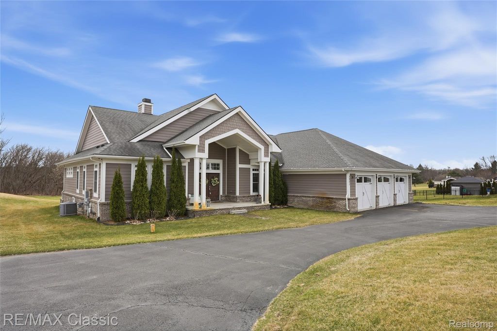 2901 Sleeth Road, Commerce Charter Township, MI 48382