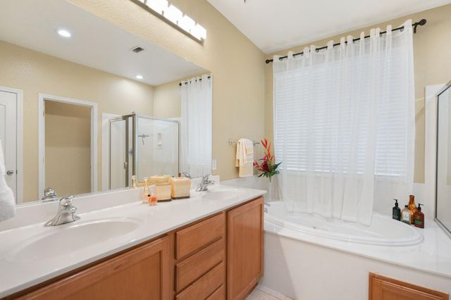 2136 Catherwood Way, Sacramento, CA 95835