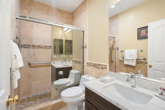 2136 Catherwood Way, Sacramento, CA 95835