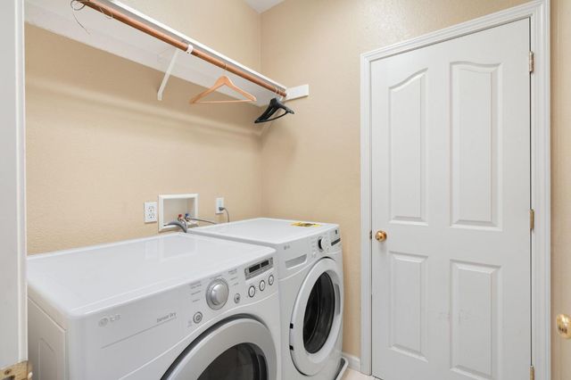 2136 Catherwood Way, Sacramento, CA 95835