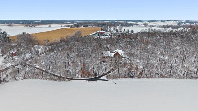 N8434 County Road O, Wisconsin Dells, WI 53965