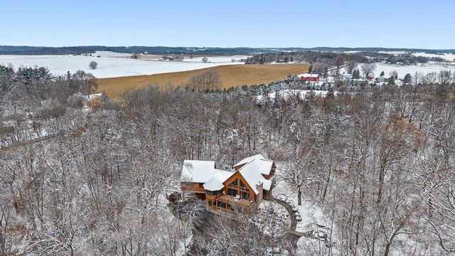 N8434 County Road O, Wisconsin Dells, WI 53965