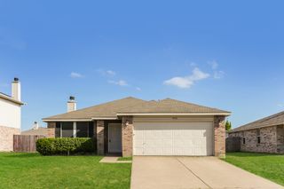 1413 Erin Drive, Burleson, TX 76028