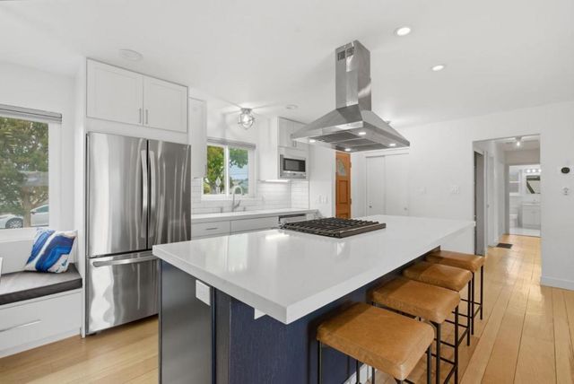1204 Mcfarlane Lane, Hayward, CA 94544