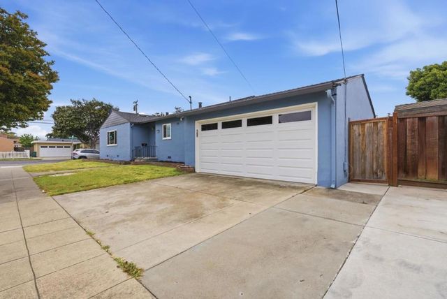 1204 Mcfarlane Lane, Hayward, CA 94544