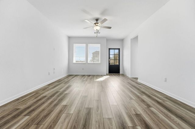 6000 Swedish Farms TER, Del Valle, TX 78617