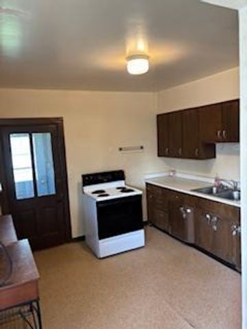 202 Erickson Street, Elroy, WI 53929