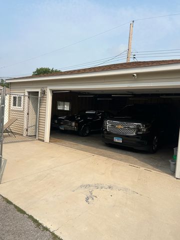 22 Arrowhead Drive, Thornton, IL 60476