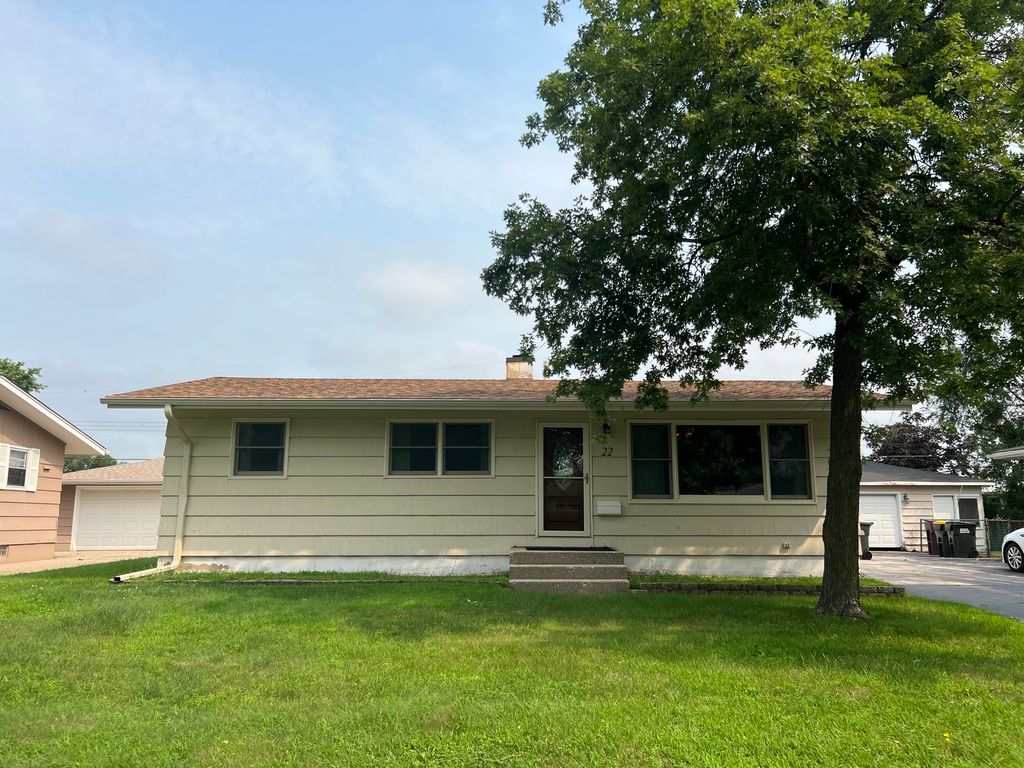 22 Arrowhead Drive, Thornton, IL 60476