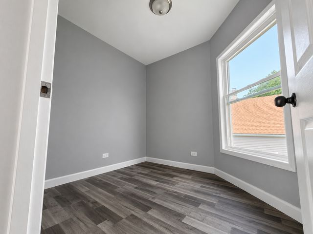 5020 W OHIO Street, Chicago, IL 60644