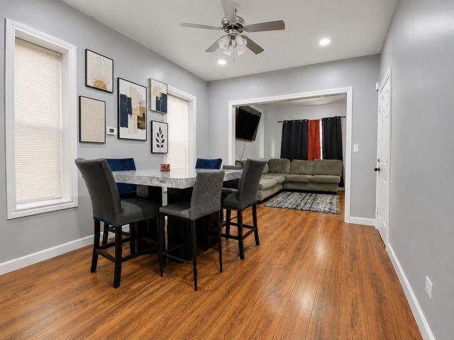 5020 W OHIO Street, Chicago, IL 60644