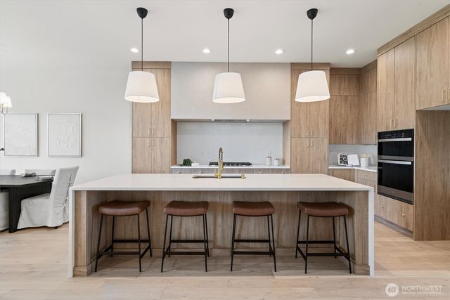 2040 S River Road, Kelso, WA 98626