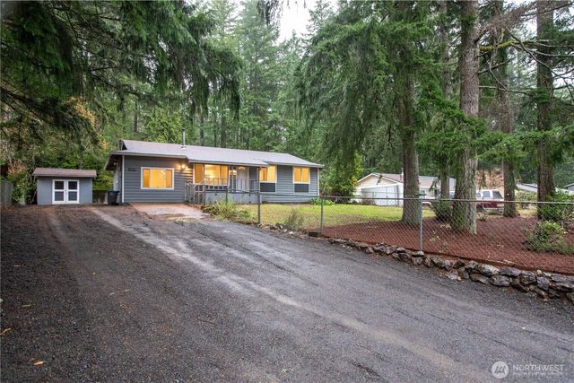 13674 Dolly Varden Lane NW, Bremerton, WA 98312