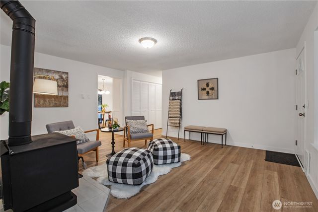 13674 Dolly Varden Lane NW, Bremerton, WA 98312