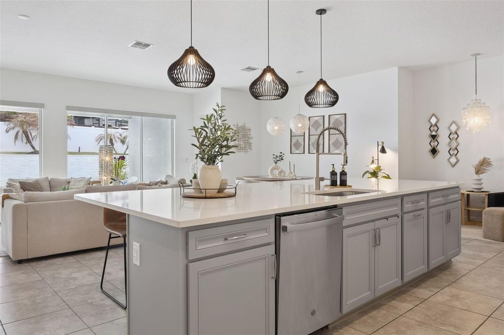 Image 13 of property listing at 15432 GILLIGAN COURT, Winter Garden, FL 34787