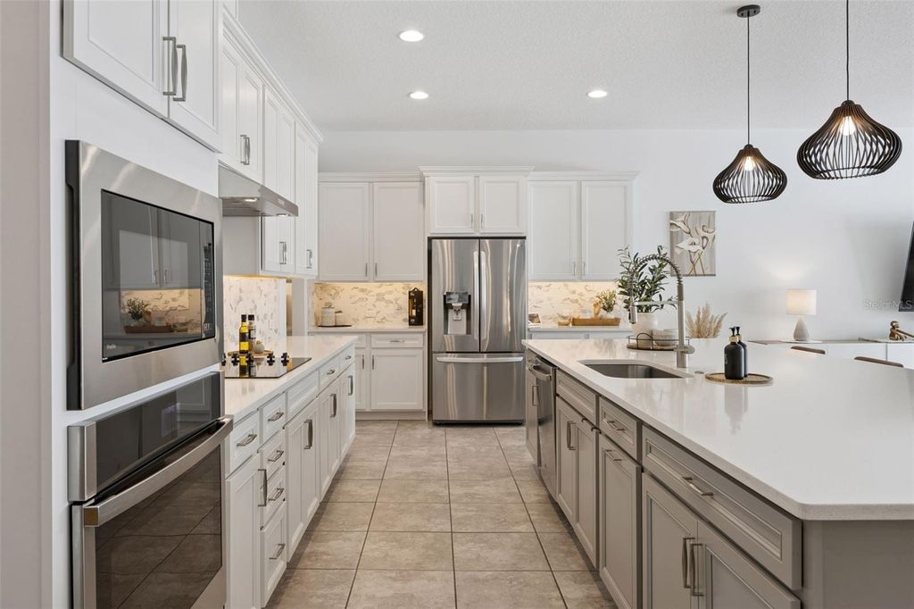 Image 17 of property listing at 15432 GILLIGAN COURT, Winter Garden, FL 34787