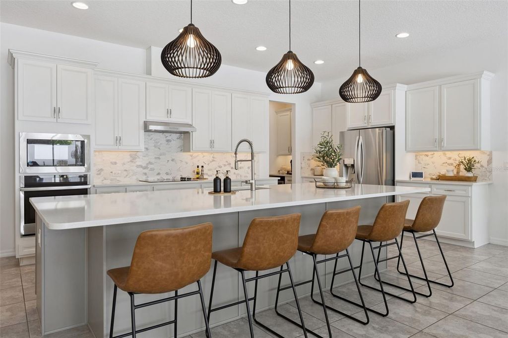 Image 19 of property listing at 15432 GILLIGAN COURT, Winter Garden, FL 34787