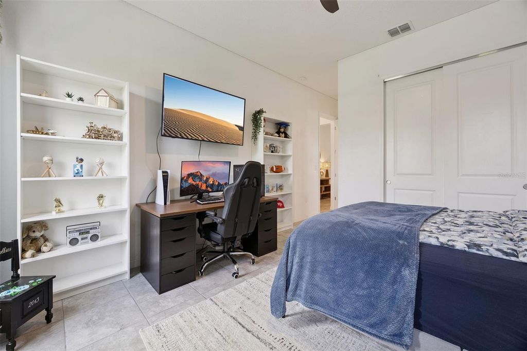 Image 25 of property listing at 15432 GILLIGAN COURT, Winter Garden, FL 34787