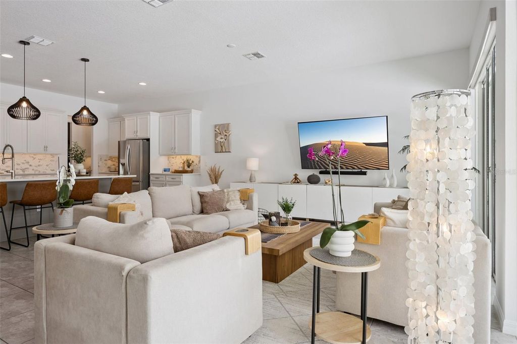 Image 7 of property listing at 15432 GILLIGAN COURT, Winter Garden, FL 34787