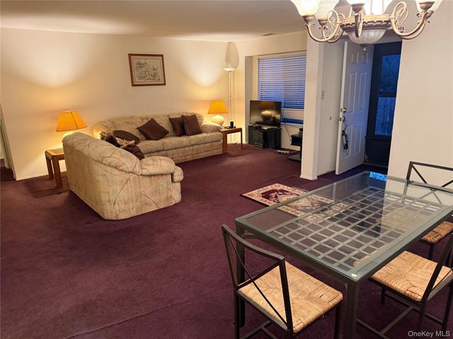 341 Woodland Court, Coram, NY 11727