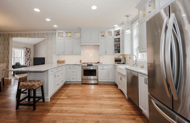 1 Greenfield Parkway, Bedford, NH 03110