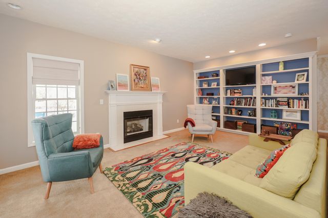 1 Greenfield Parkway, Bedford, NH 03110