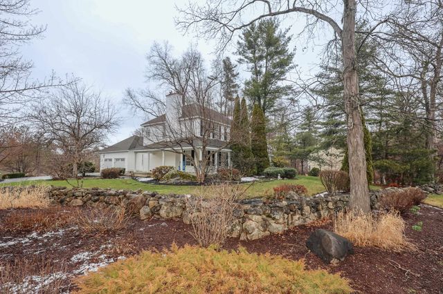 1 Greenfield Parkway, Bedford, NH 03110