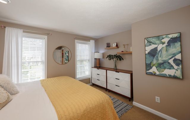 1 Greenfield Parkway, Bedford, NH 03110