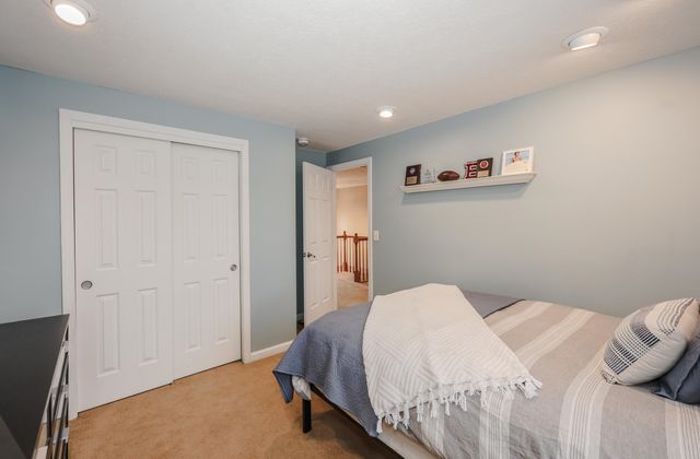 1 Greenfield Parkway, Bedford, NH 03110