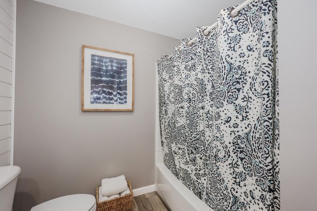 1 Greenfield Parkway, Bedford, NH 03110
