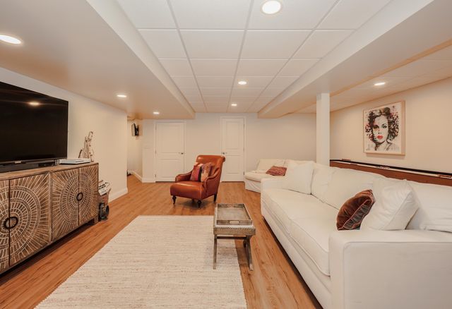 1 Greenfield Parkway, Bedford, NH 03110