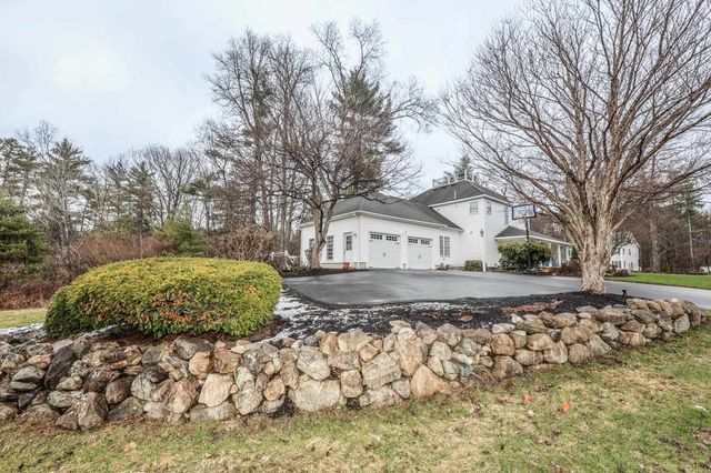 1 Greenfield Parkway, Bedford, NH 03110