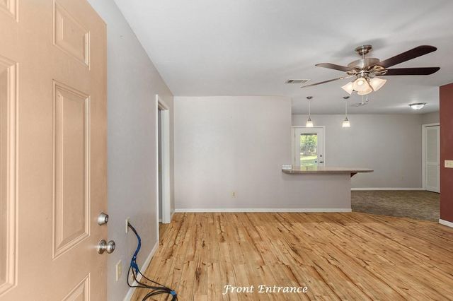 107 Eastwood Place, Lufkin, TX 75901