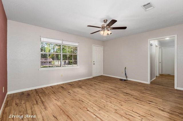 107 Eastwood Place, Lufkin, TX 75901