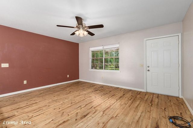 107 Eastwood Place, Lufkin, TX 75901