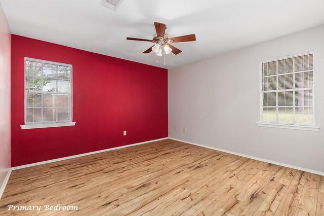 107 Eastwood Place, Lufkin, TX 75901