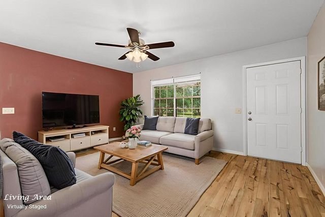 107 Eastwood Place, Lufkin, TX 75901