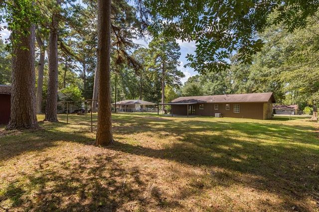 107 Eastwood Place, Lufkin, TX 75901